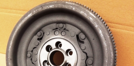 masa pierwotna w kole dwumasowym